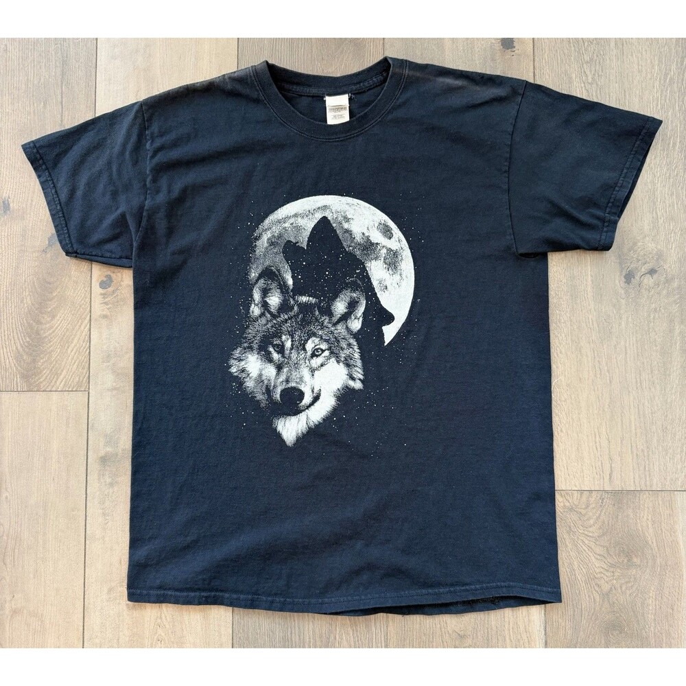 Wolf Howling at Full Moon T-Shirt Mens Large Black Gildan Wildlife Graphic Tee